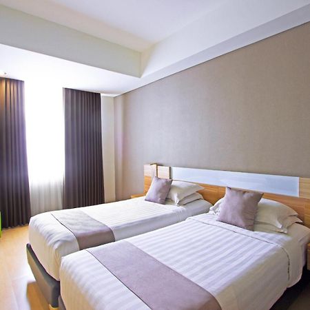 Hotel Fortunagrande Seturan Yogyakarta Ngoại thất bức ảnh