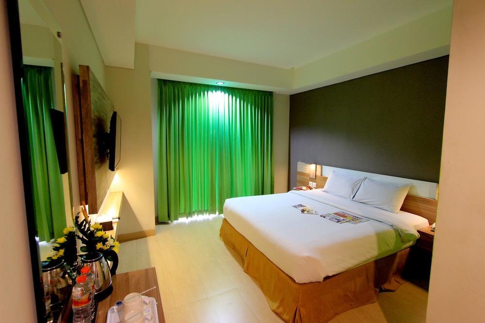 Hotel Fortunagrande Seturan Yogyakarta Ngoại thất bức ảnh