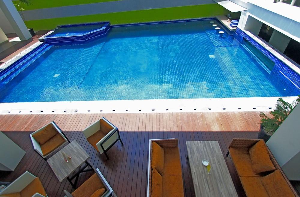Hotel Fortunagrande Seturan Yogyakarta Ngoại thất bức ảnh