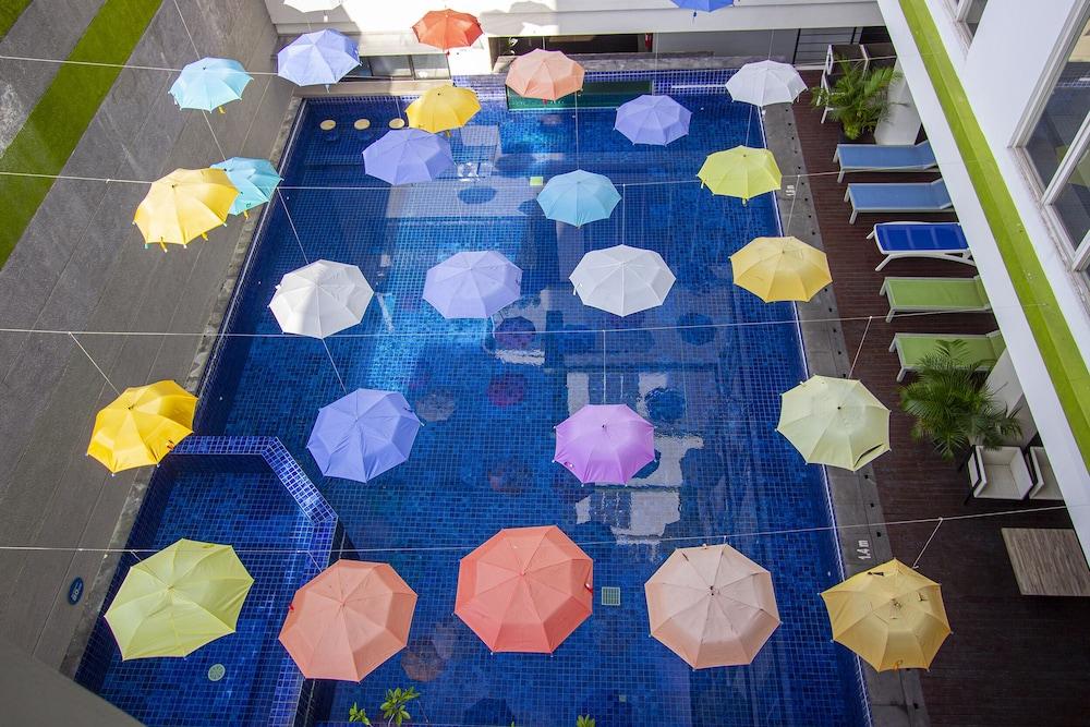 Hotel Fortunagrande Seturan Yogyakarta Ngoại thất bức ảnh