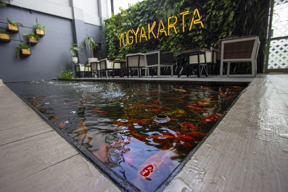 Hotel Fortunagrande Seturan Yogyakarta Ngoại thất bức ảnh