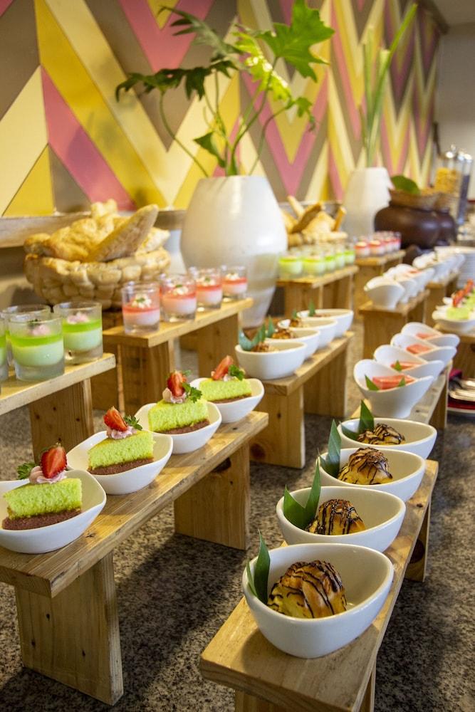 Hotel Fortunagrande Seturan Yogyakarta Ngoại thất bức ảnh