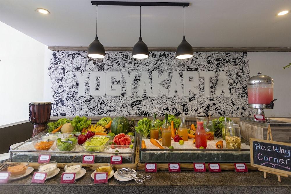 Hotel Fortunagrande Seturan Yogyakarta Ngoại thất bức ảnh