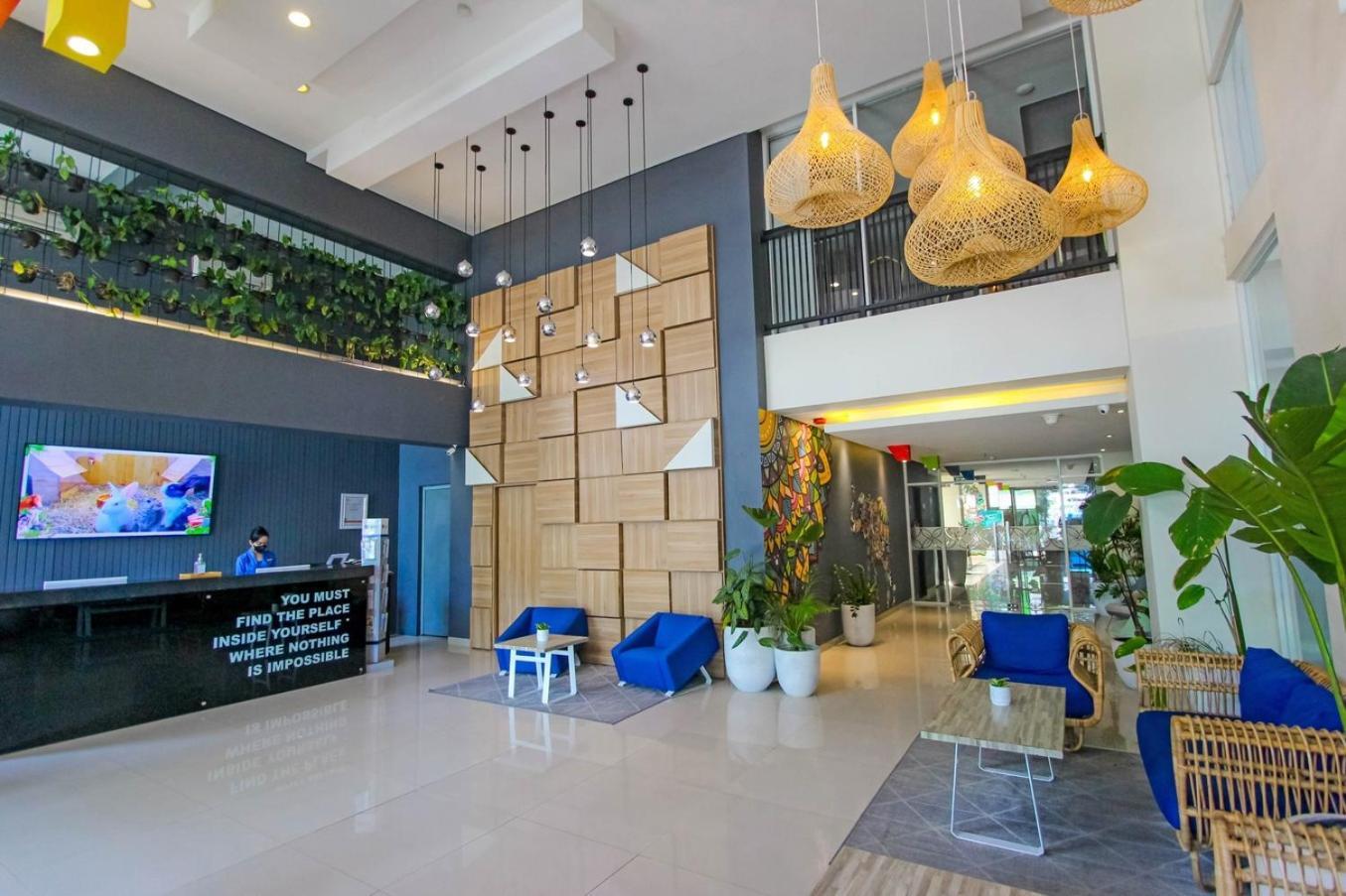 Hotel Fortunagrande Seturan Yogyakarta Ngoại thất bức ảnh