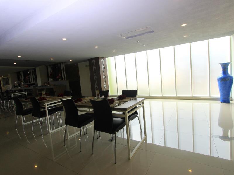 Hotel Fortunagrande Seturan Yogyakarta Ngoại thất bức ảnh