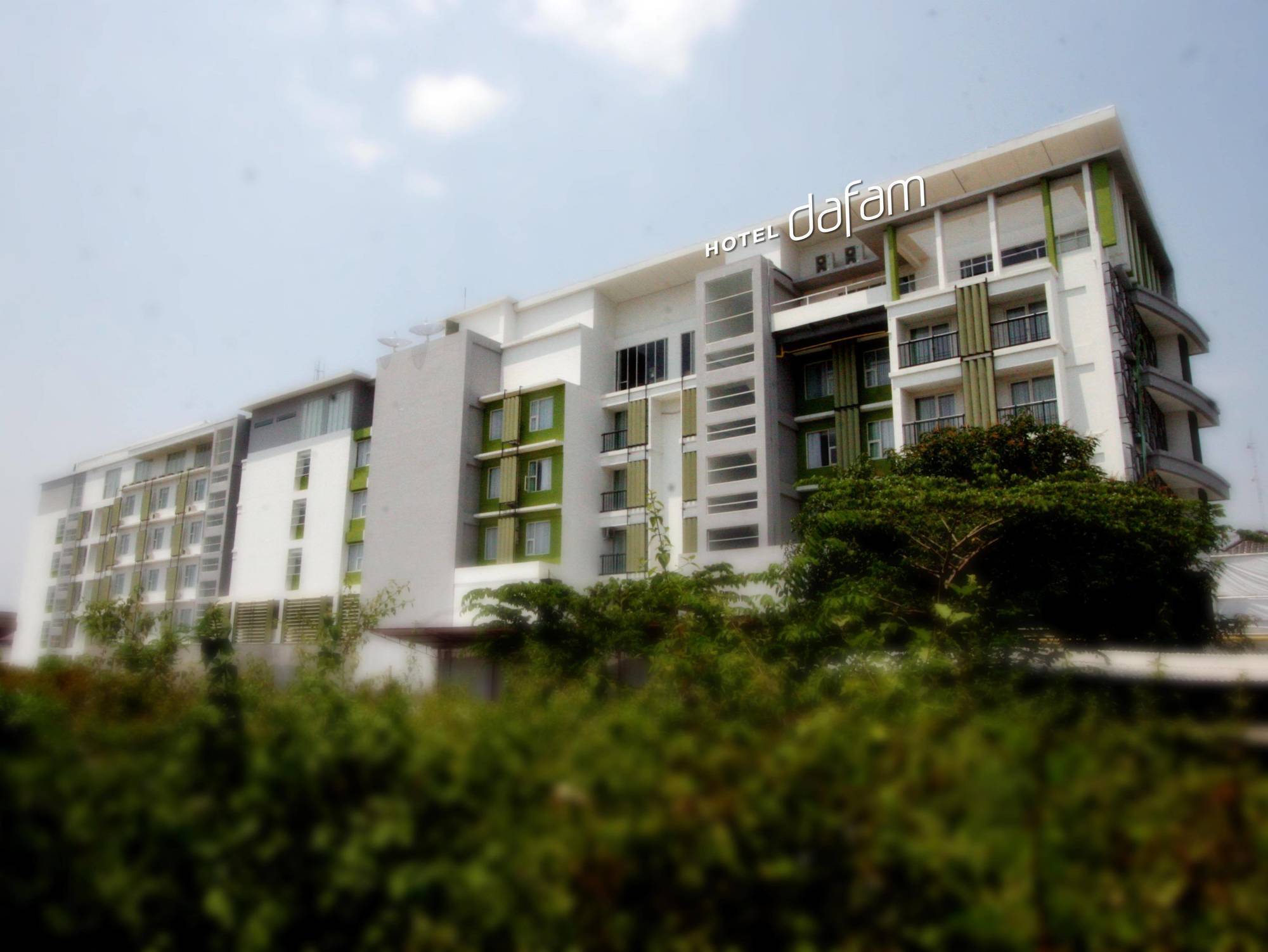 Hotel Fortunagrande Seturan Yogyakarta Ngoại thất bức ảnh