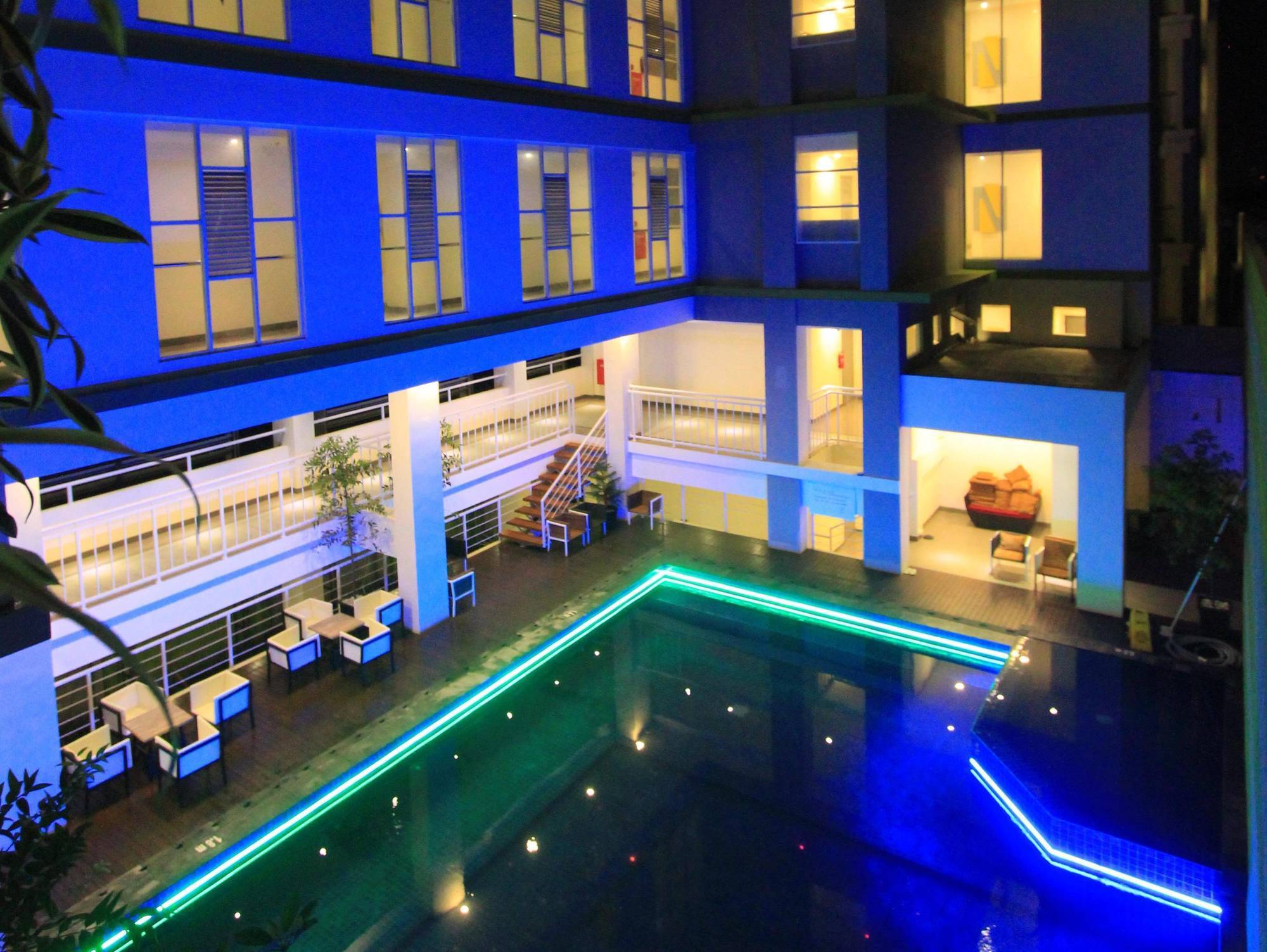 Hotel Fortunagrande Seturan Yogyakarta Ngoại thất bức ảnh